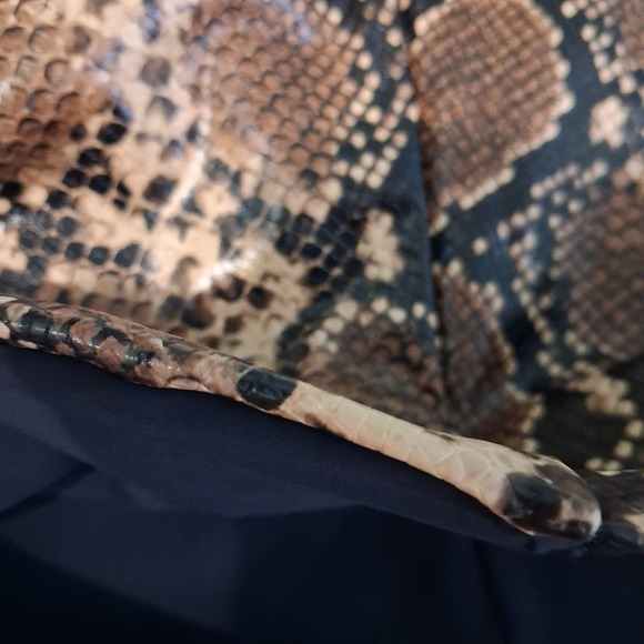 Commando Perfect Control Faux Leather Compression High Rise Leggings Snake Sz L - Picture 8 of 10